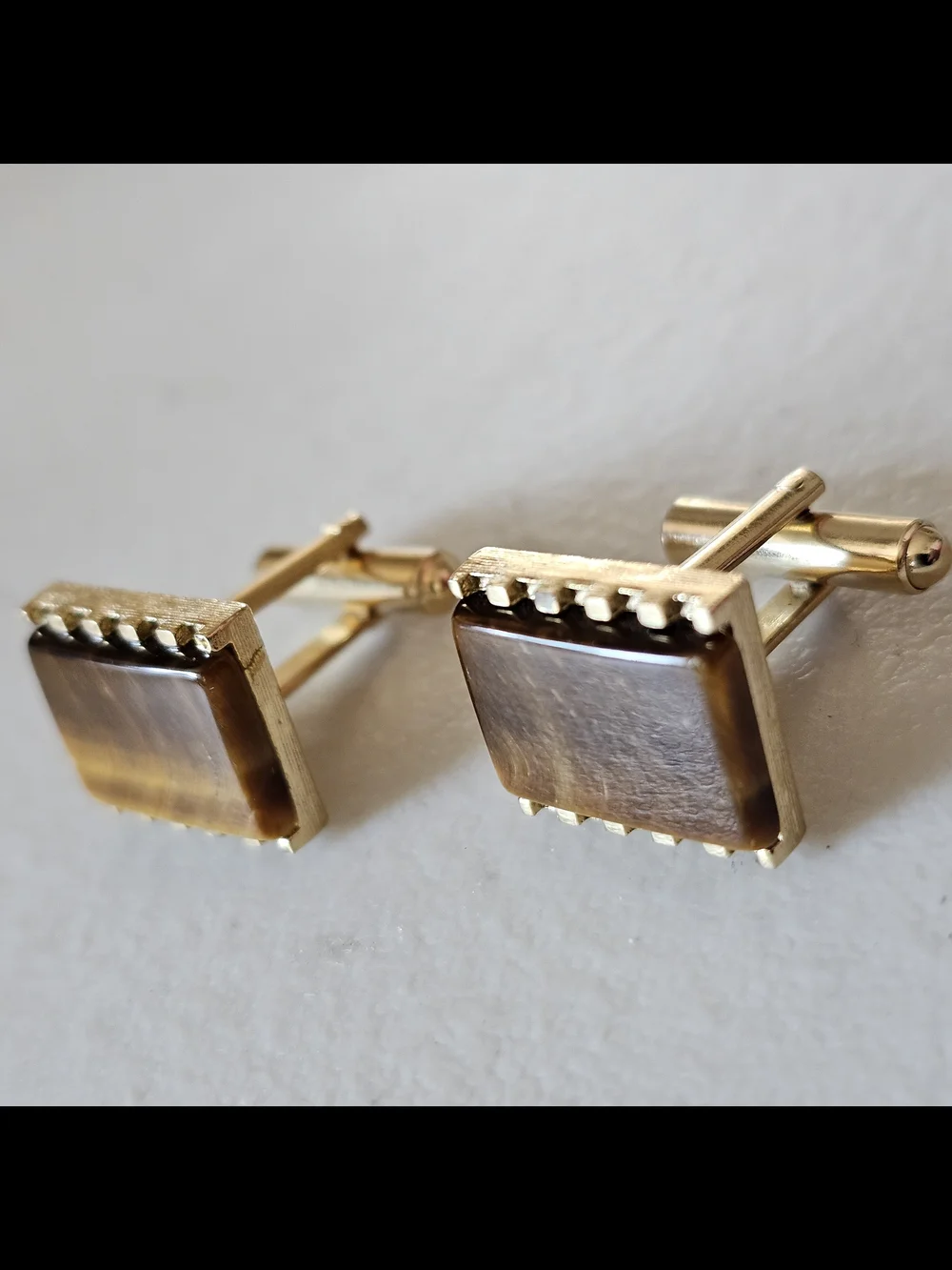 Vintage 1970s Men’s Tiger’s Eye Gold Tone Cufflinks Square Mid-Century